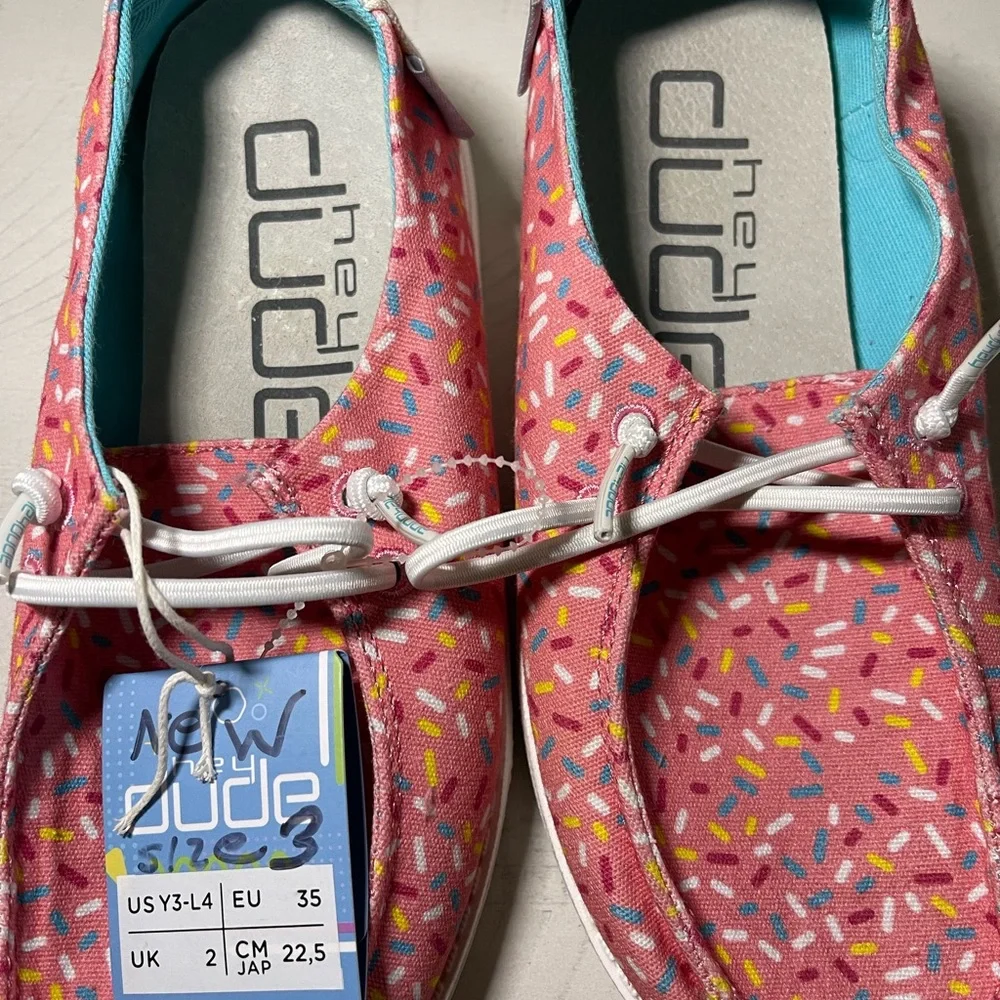 Hey Dude Wendy Youth Size Y3 Slip On Shoes Pink With Sprinkles New Without Box